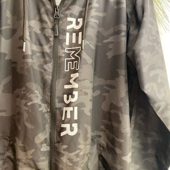 Wind Jacket - Picture 4 of 4